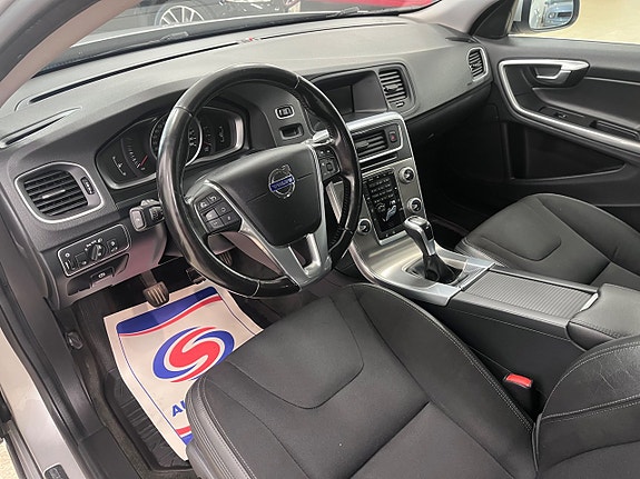 Volvo V60 8 of 18