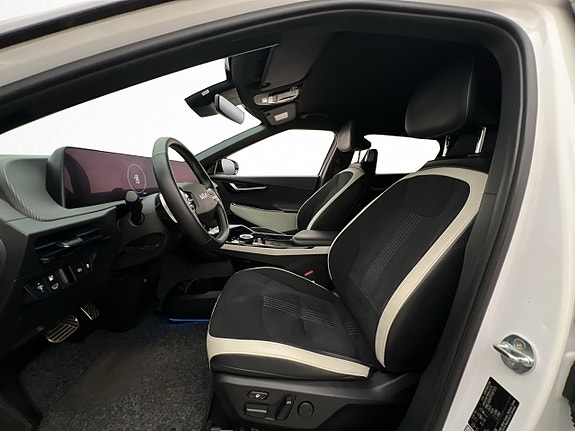 Kia EV6 12 of 30