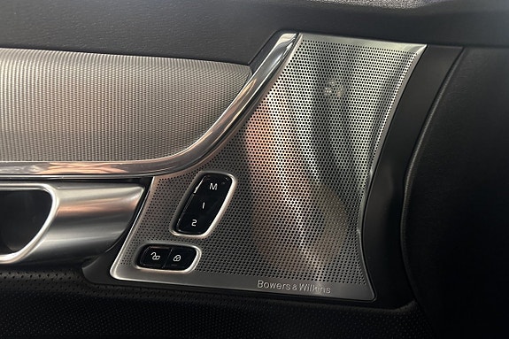 Volvo S90 20 of 24
