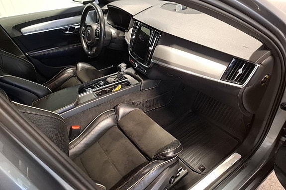 Volvo S90 11 of 24