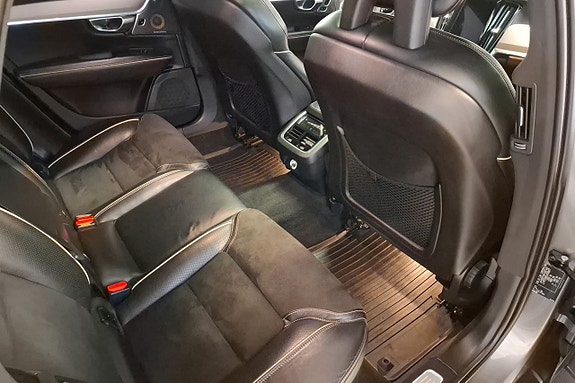 Volvo S90 13 of 24