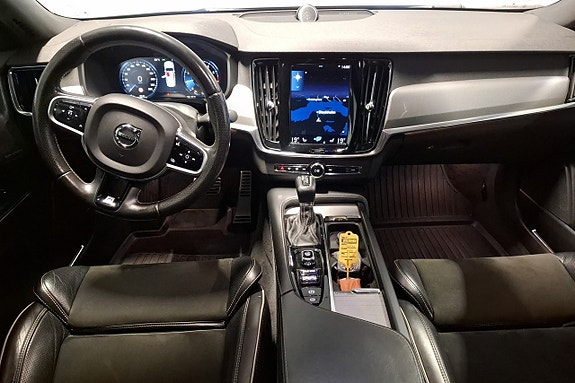 Volvo S90 9 of 24