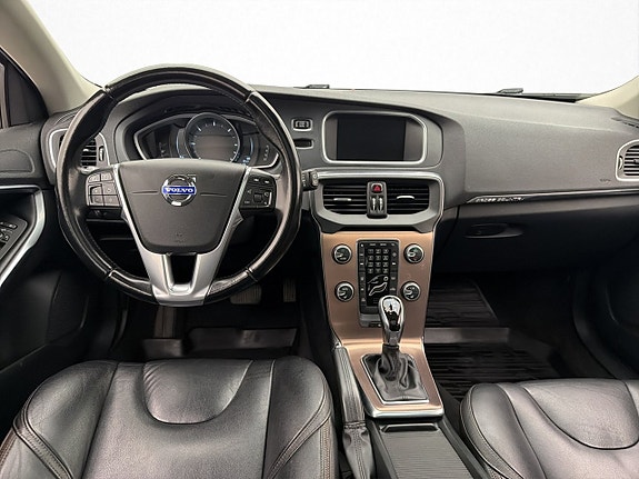 Volvo V40 Cross Country 13 of 30