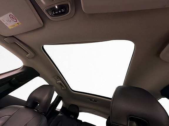 Volvo V40 Cross Country 12 of 30