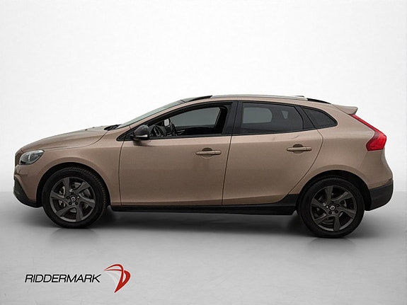 Volvo V40 Cross Country 5 of 30