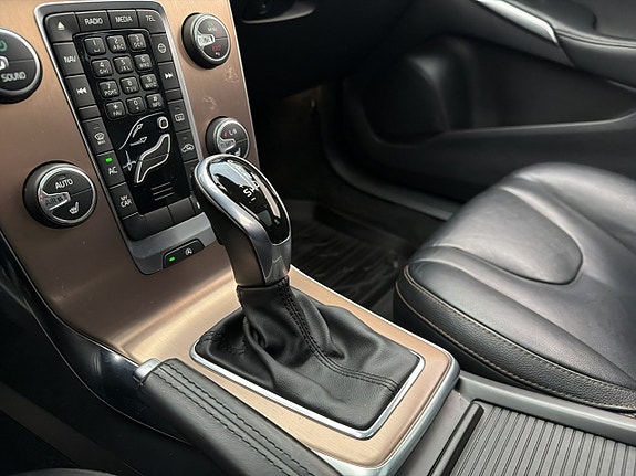 Volvo V40 Cross Country 25 of 30