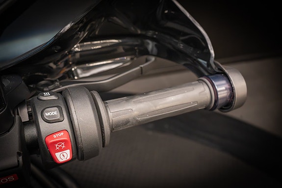 BMW R 1250 GS Triple Black "Akrapovic" 24 of 24