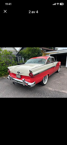 Ford Fairlane 3 of 4