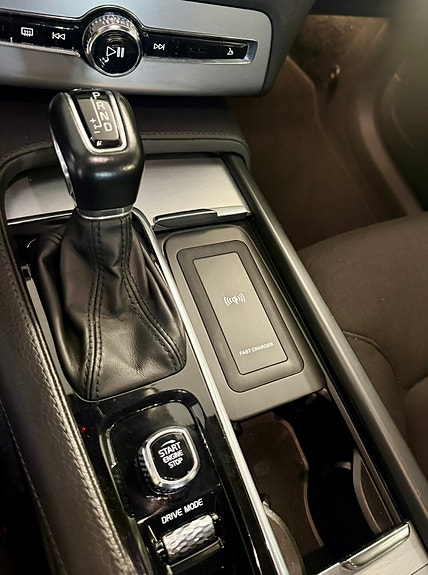 Volvo XC90 13 of 17