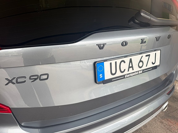 Volvo XC90 8 of 17
