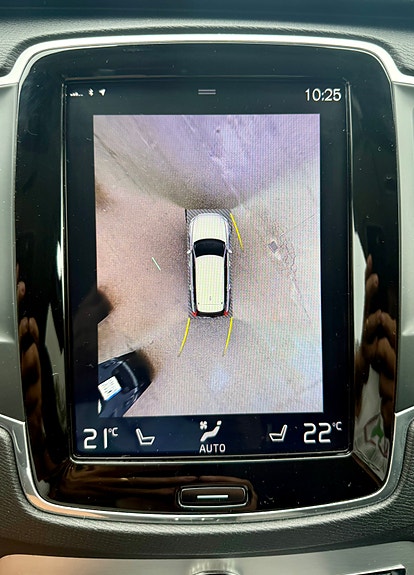 Volvo XC90 14 of 17