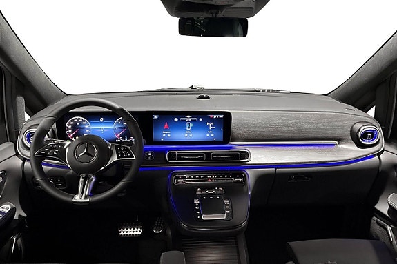 Mercedes-Benz V300 d 8 of 14
