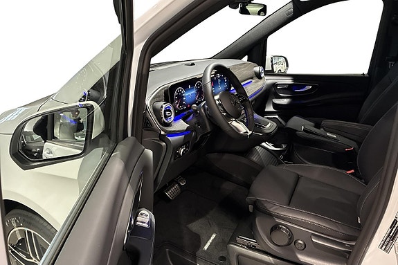 Mercedes-Benz V300 d 12 of 14