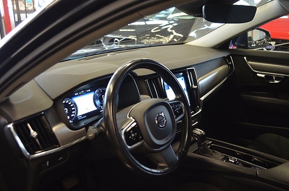 Volvo V90 19 of 25