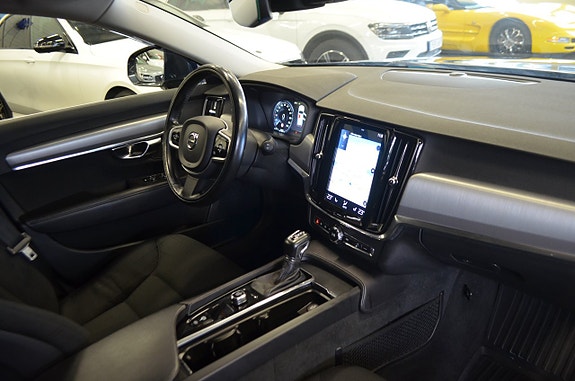 Volvo V90 18 of 25