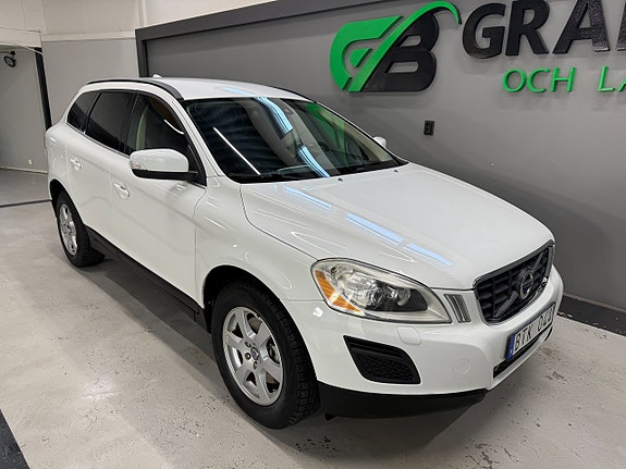 Volvo XC60 7 of 23