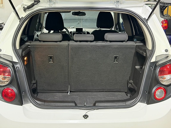 Chevrolet Aveo 7 of 17