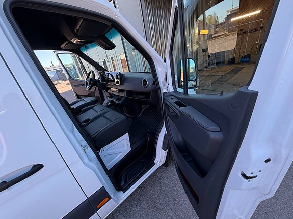 Mercedes-Benz Sprinter skinn leasingbar 9 of 11