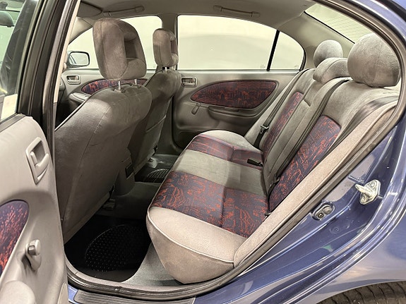 Toyota Avensis 11 of 19