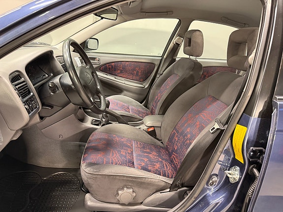 Toyota Avensis 9 of 19