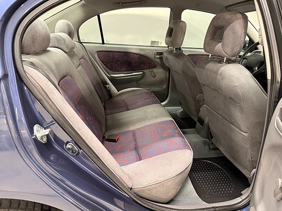 Toyota Avensis 12 of 19