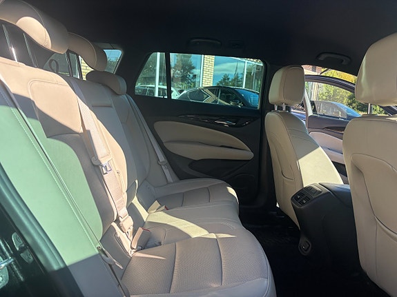 Opel Insignia 28 of 30