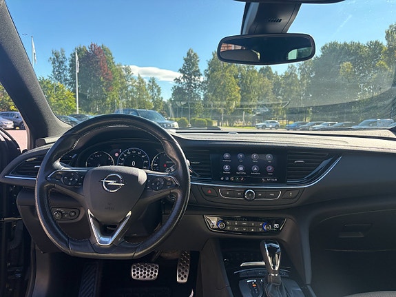 Opel Insignia 24 of 30