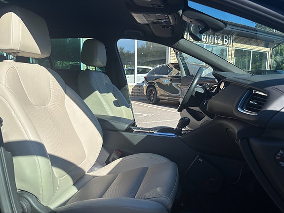 Opel Insignia 29 of 30