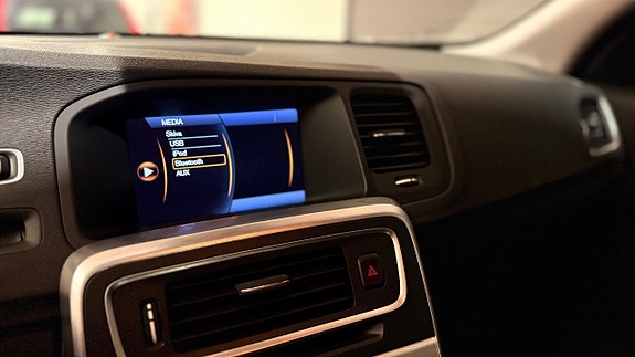Volvo V60 22 of 29