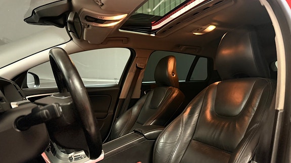 Volvo V60 18 of 29