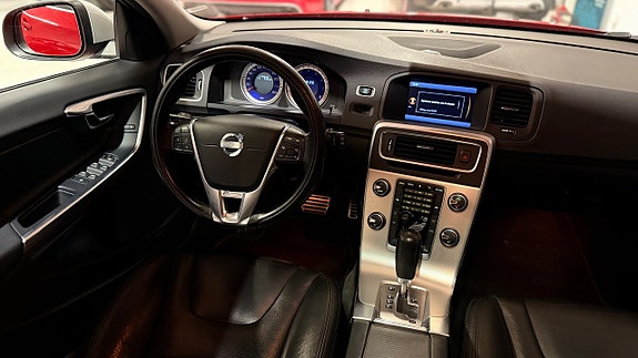 Volvo V60 26 of 29