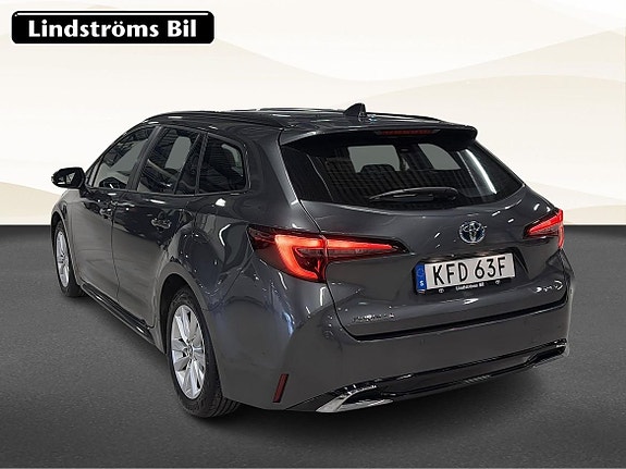 Toyota Corolla 4 of 19
