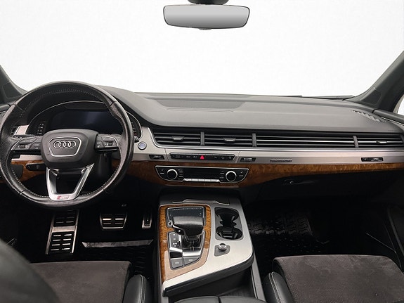 Audi Q7 18 of 30