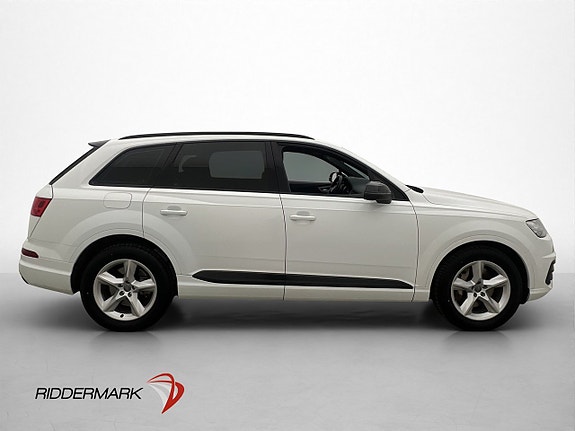 Audi Q7 6 of 30