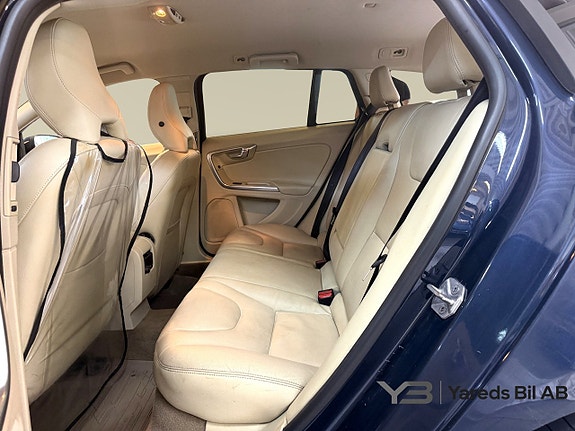 Volvo V60 9 of 12