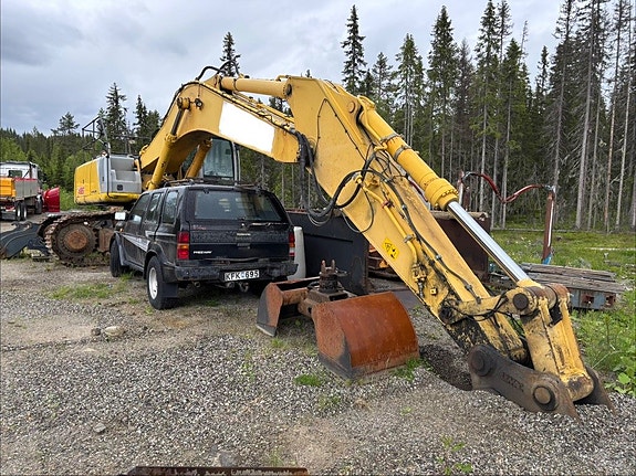 Grävmaskin New Holland E485 3 of 5