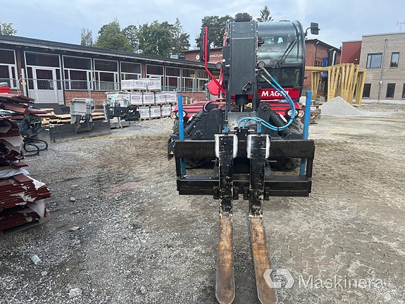 Teleskoplastare Magni RTH6.25 med redskap 10 of 27