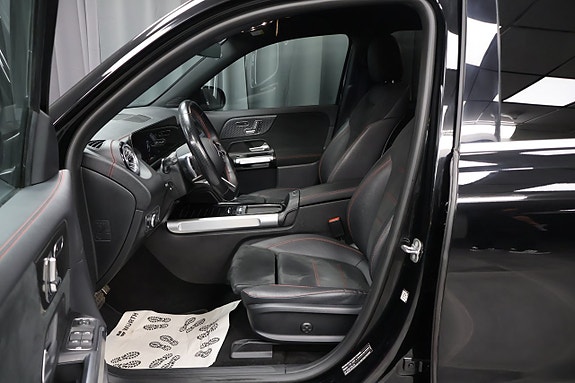 Mercedes-Benz EQB300 12 of 27