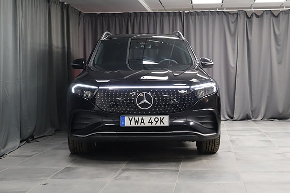Mercedes-Benz EQB300 3 of 27