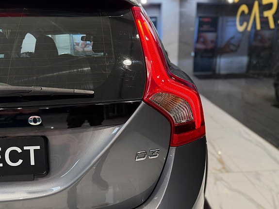 Volvo V60 Cross Country 25 of 27