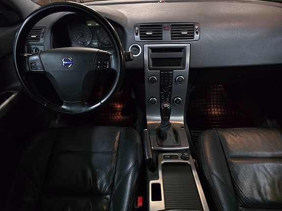 Volvo V50 6 of 9