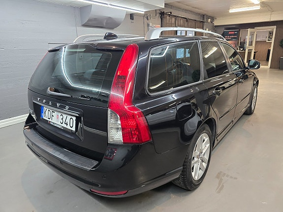 Volvo V50 4 of 9