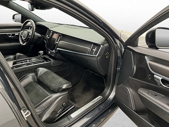 Volvo V90 17 of 30