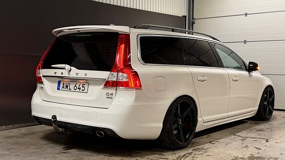 Volvo V70 10 of 28