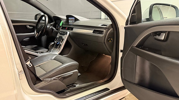 Volvo V70 25 of 28