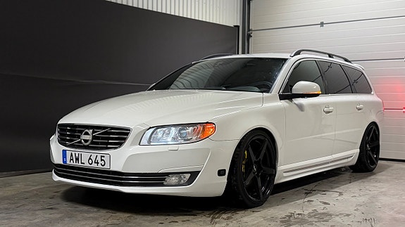 Volvo V70 5 of 28