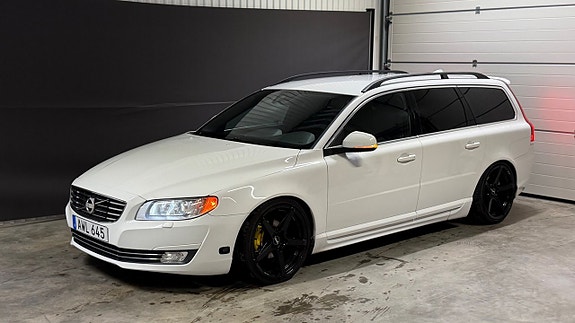 Volvo V70 6 of 28