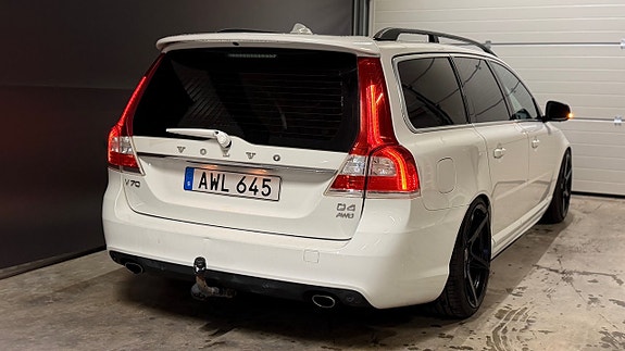 Volvo V70 9 of 28