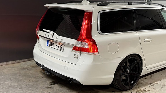 Volvo V70 12 of 28