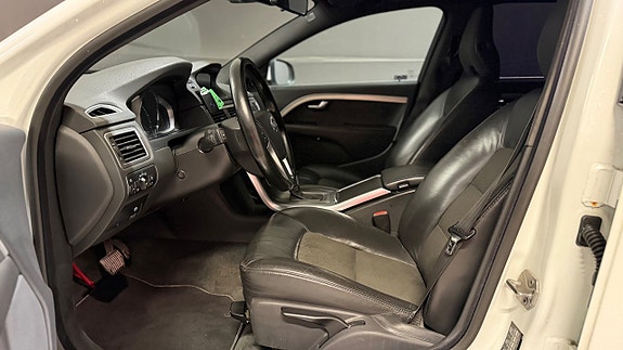 Volvo V70 15 of 28